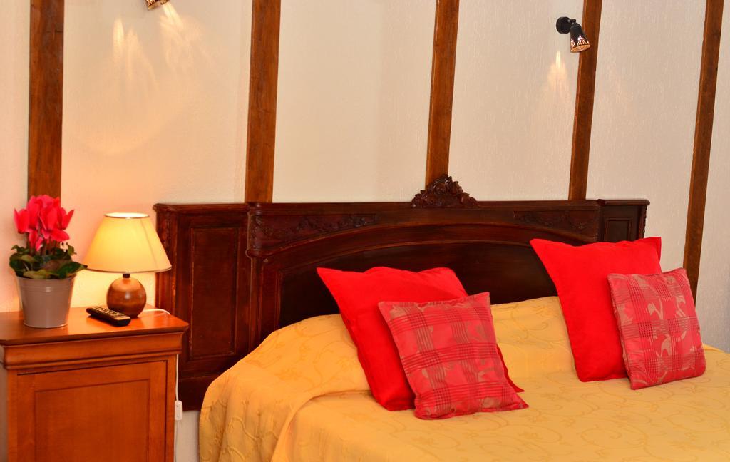 ลา แฟร์ม เดอ ลา กรงด์ Villa Magny-en-Bessin ภายนอก รูปภาพ