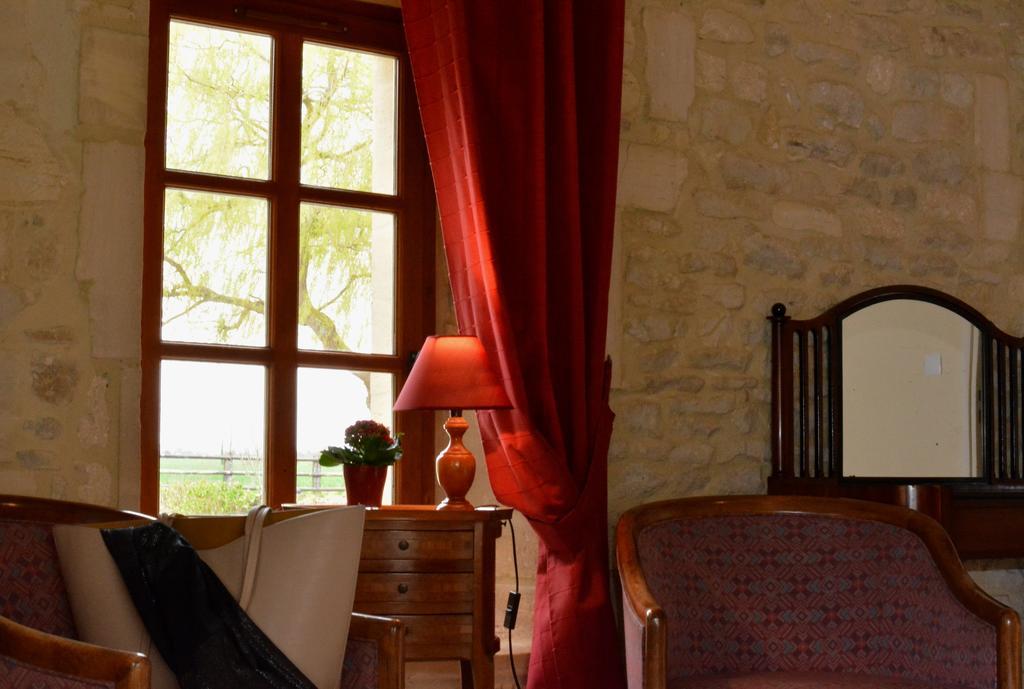 ลา แฟร์ม เดอ ลา กรงด์ Villa Magny-en-Bessin ภายนอก รูปภาพ