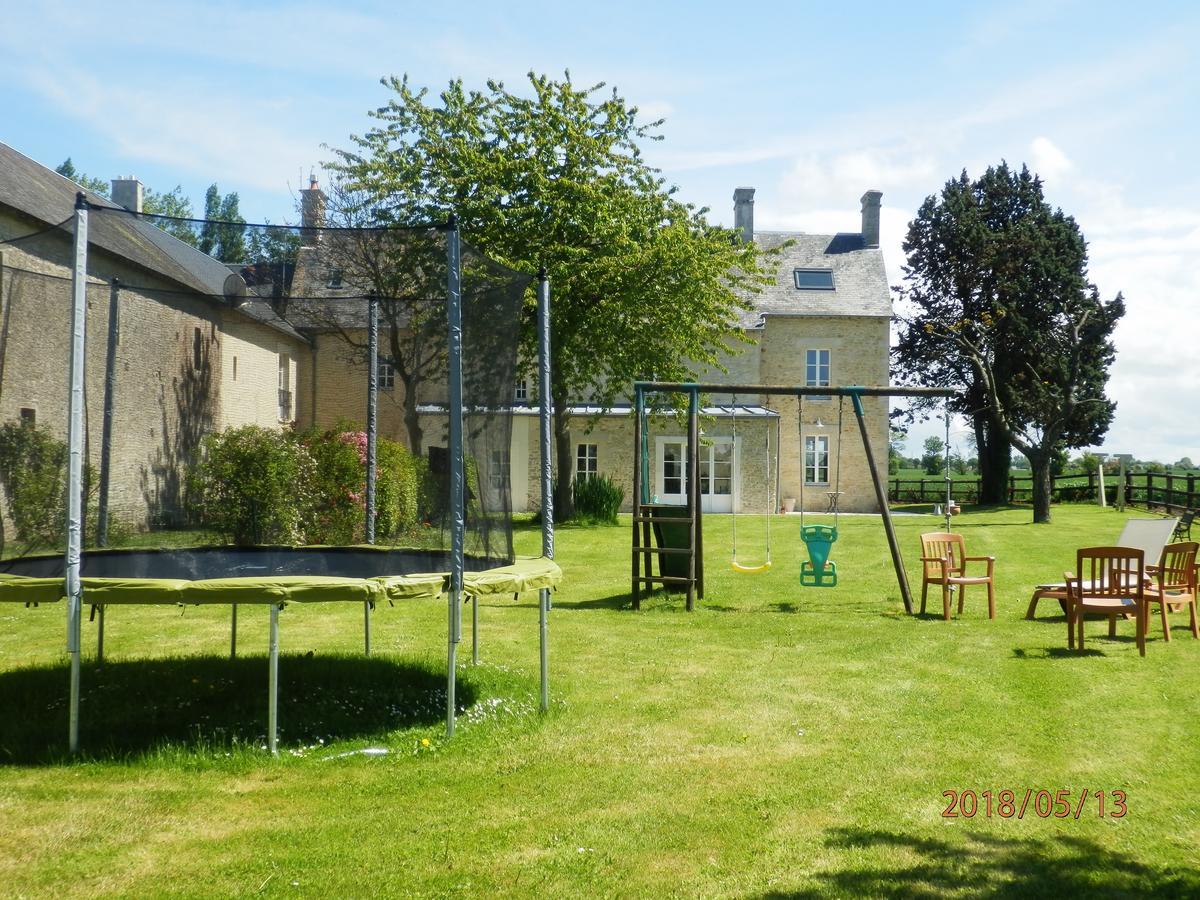 ลา แฟร์ม เดอ ลา กรงด์ Villa Magny-en-Bessin ภายนอก รูปภาพ
