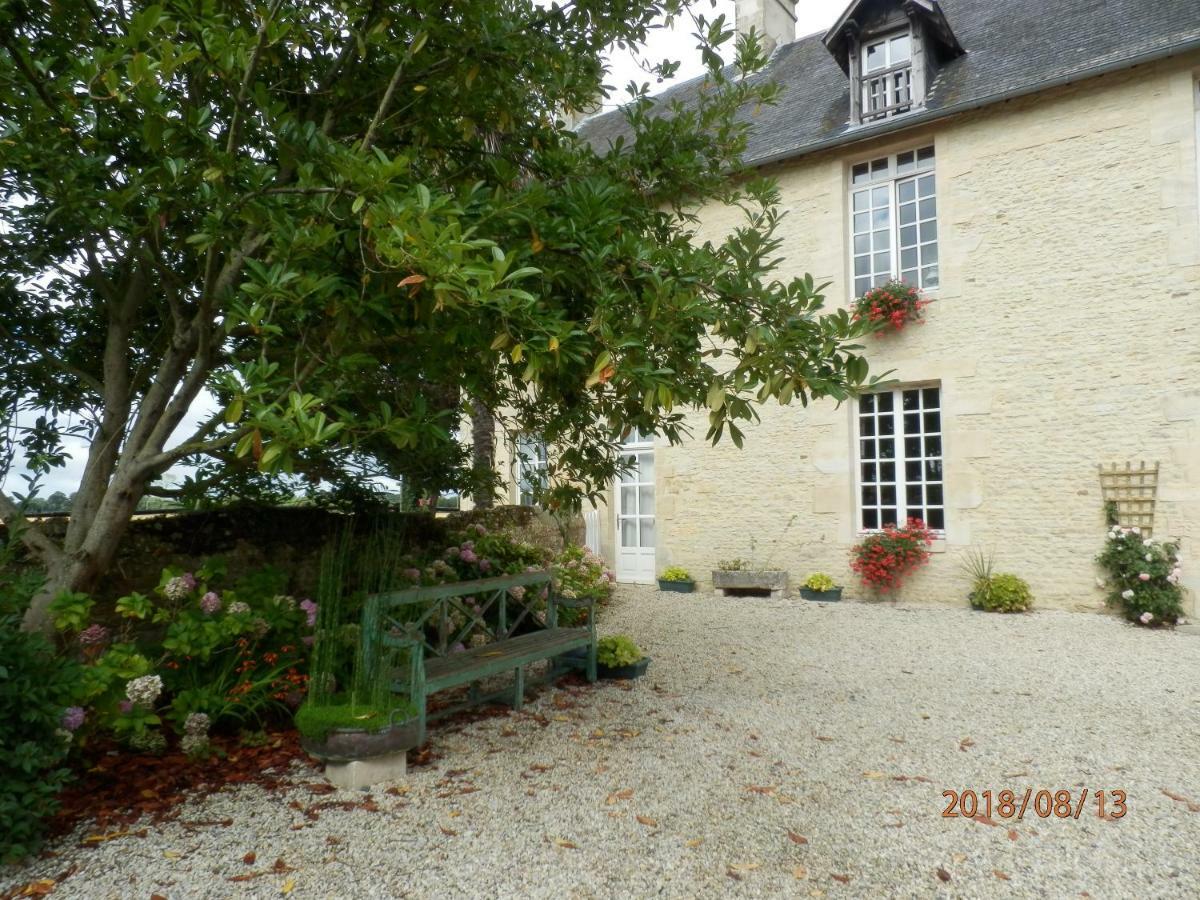 ลา แฟร์ม เดอ ลา กรงด์ Villa Magny-en-Bessin ภายนอก รูปภาพ