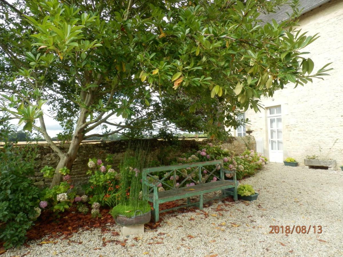 ลา แฟร์ม เดอ ลา กรงด์ Villa Magny-en-Bessin ภายนอก รูปภาพ